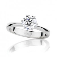 Dazzling Round Brilliant Cut Solitaire