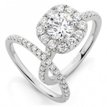 Brilliant Cut with Cushion Halo