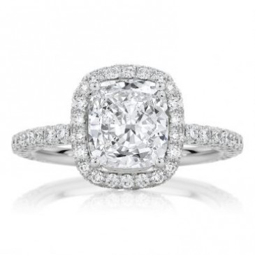 Cushion Cut with seamless Claw set Halo
