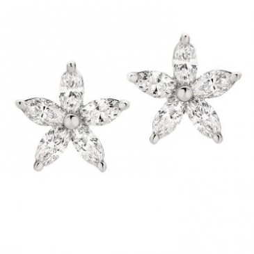 Elegant Set with Marquise Diamond