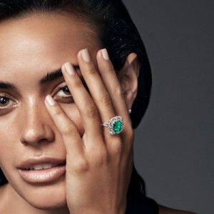 What coloured engagement ring suits my personality?