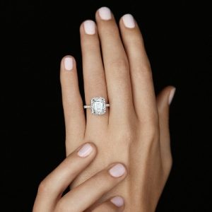 Rings inspired by Jennifer Lopez’s engagement ring