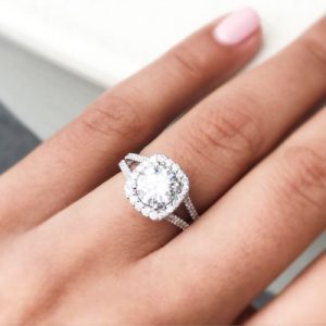 Engagement ring spotlight: Split band