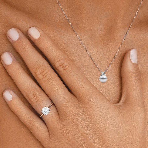 What makes the Midas collection of pearl necklaces so elegant?