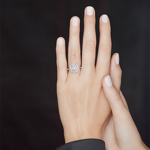 What Makes Round Cut Diamonds a Desired Cut?