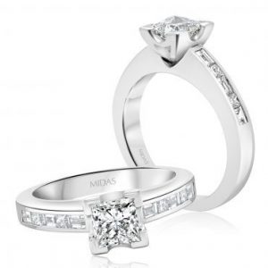 Princess Cut with Baguette Pavé Shoulders