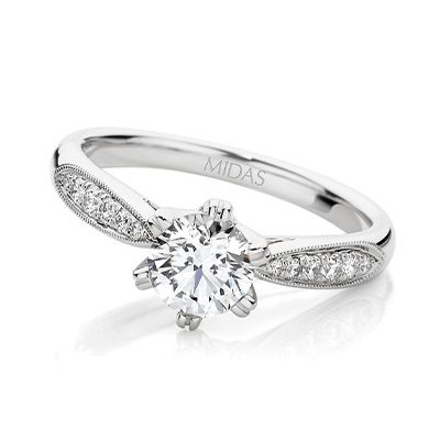 The Milgrain Edge Tapered Solitaire