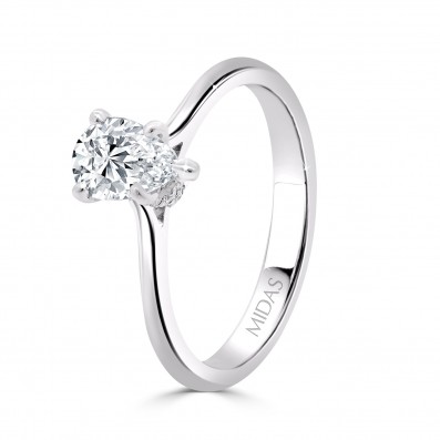 Elegant Pear Solitaire Engagement Ring
