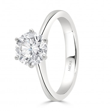 Classic Brilliant Cut Engagement Ring