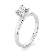Solitaire Princess Cut Diamond – White Gold