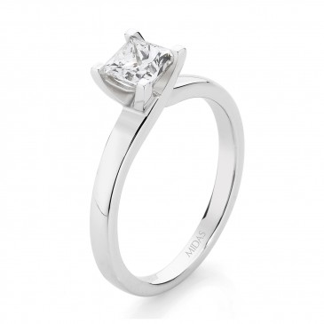 Solitaire Princess Cut Diamond – White Gold