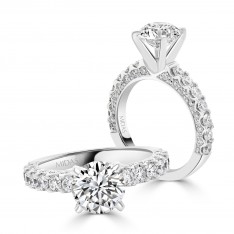 Round Classic Engagement Ring with Brilliant Diamond Shoulders