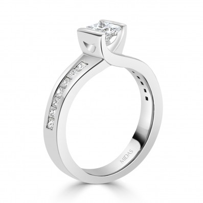 Floating Princess Cut Diamond Engagement Ring