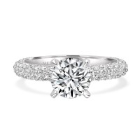 Elegant Round Brilliant Solitaire with Pavé Diamond Shoulders